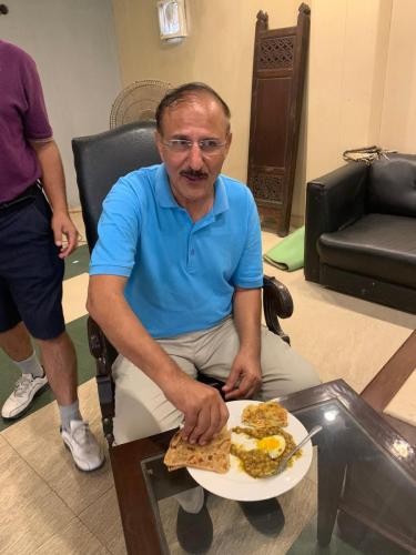 yhl-golf-Hassan-celebration14