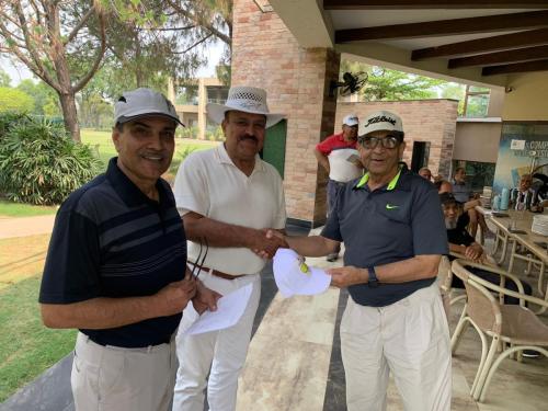 yhl-golf-Hassan-celebration21